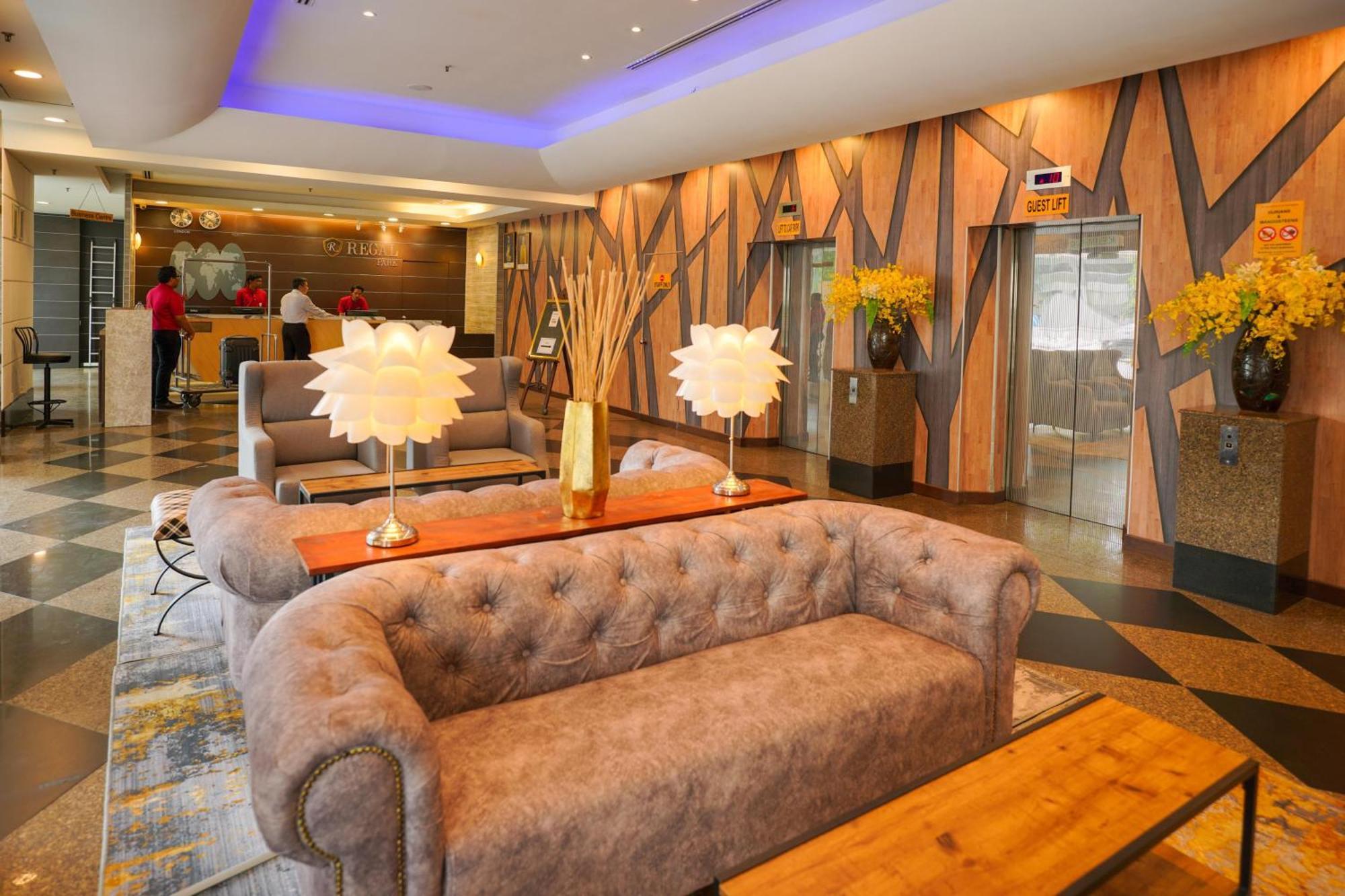 Regalpark Hotel Куала Лумпур Екстериор снимка